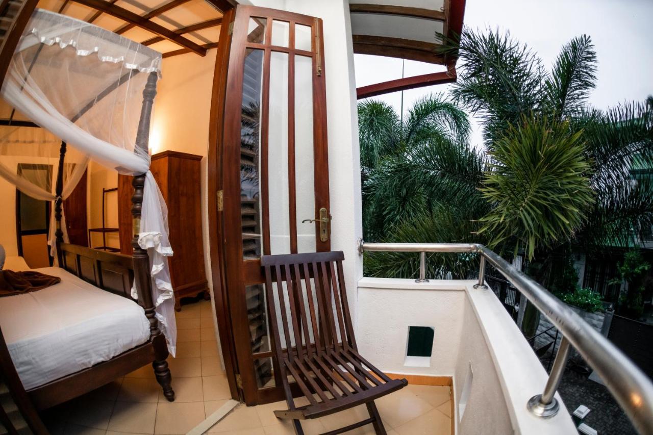 Shakuna Villa Хіккадува Екстер'єр фото
