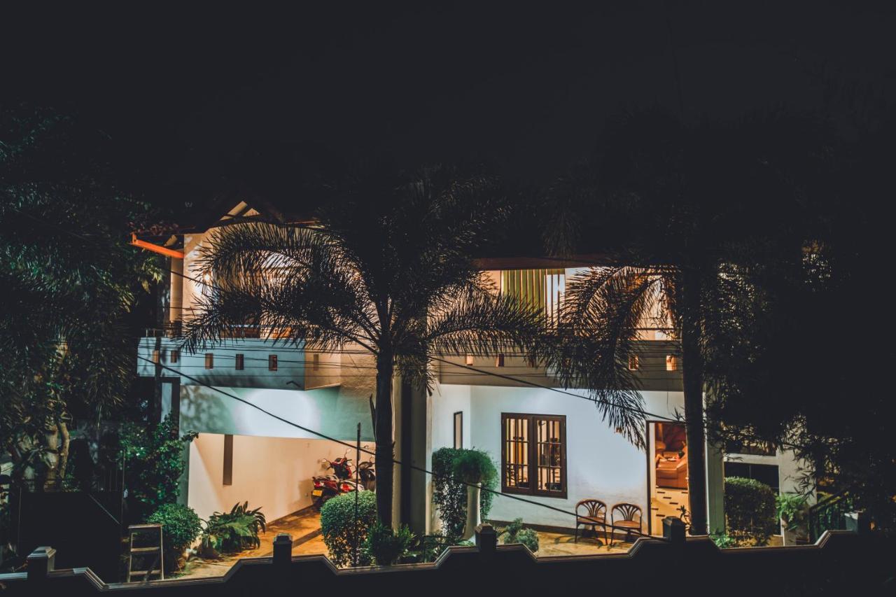 Shakuna Villa Хіккадува Екстер'єр фото