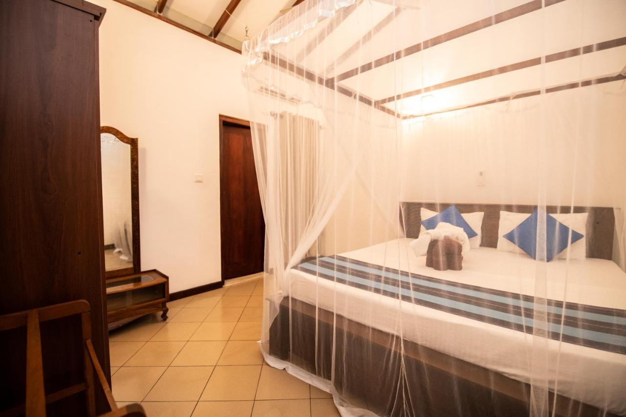 Shakuna Villa Хіккадува Екстер'єр фото
