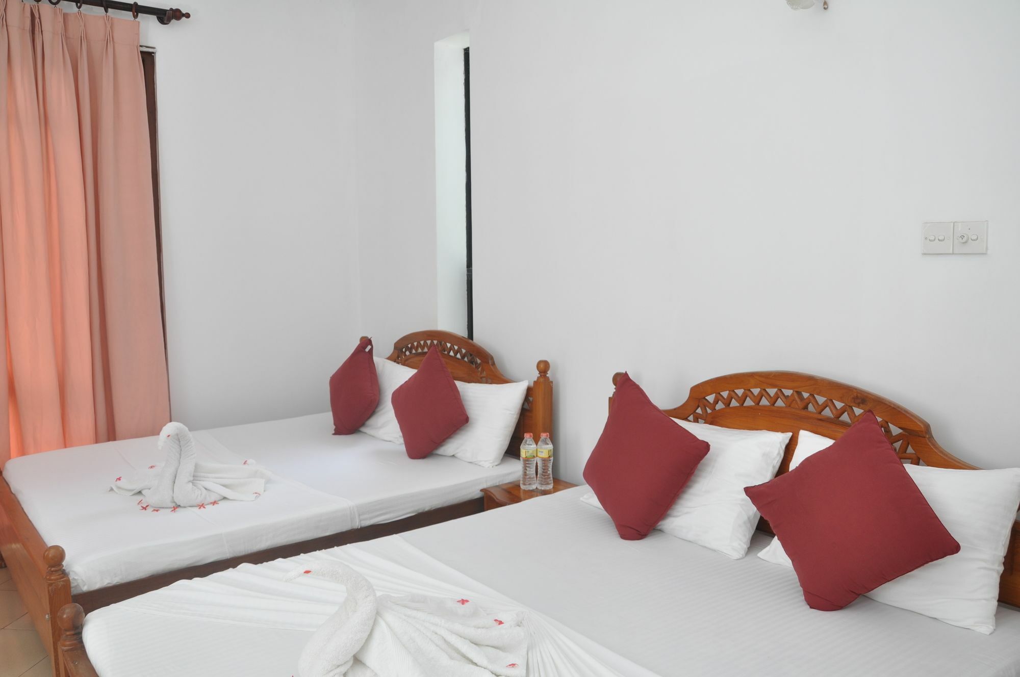 Shakuna Villa Хіккадува Екстер'єр фото