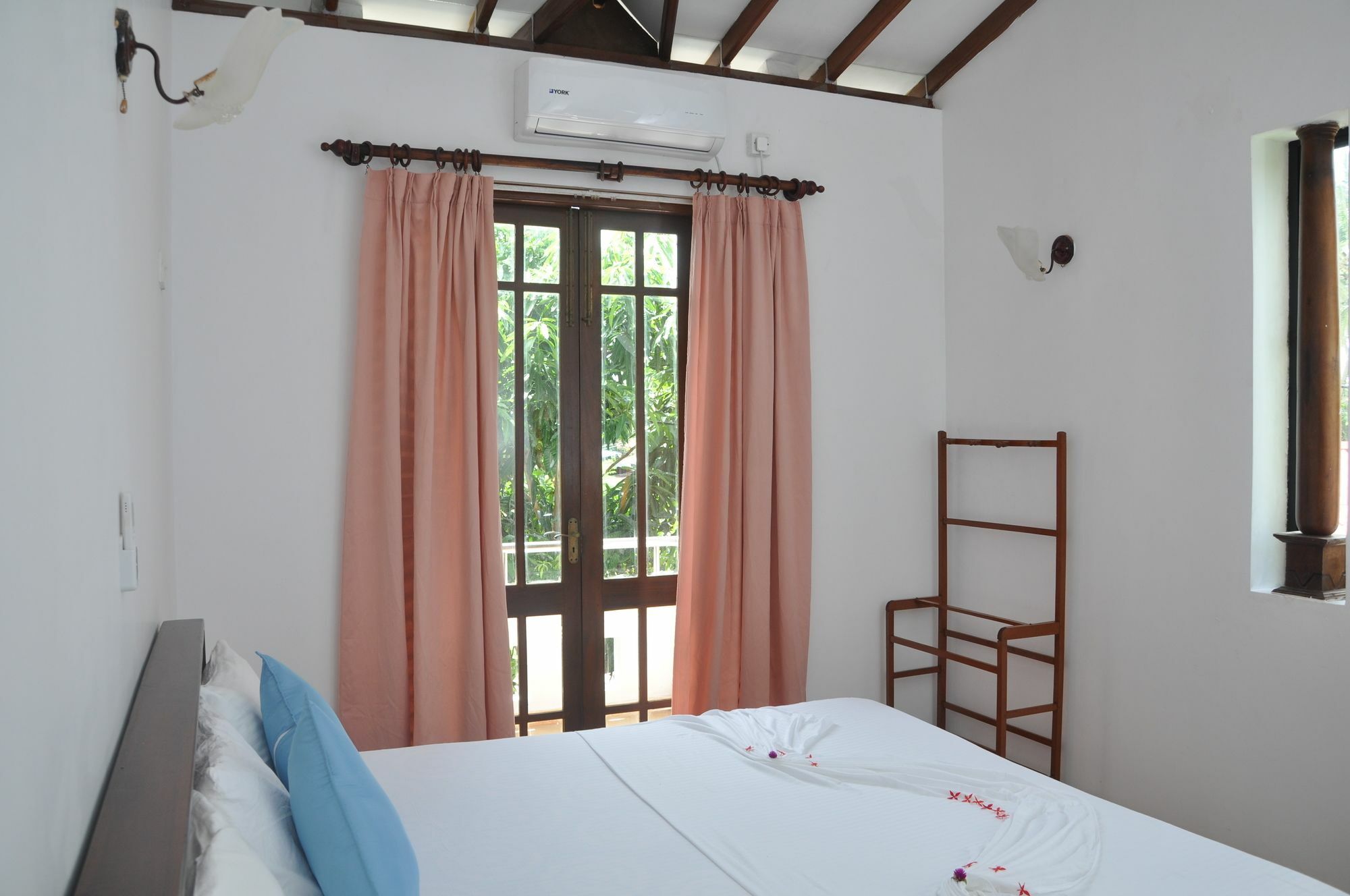 Shakuna Villa Хіккадува Екстер'єр фото