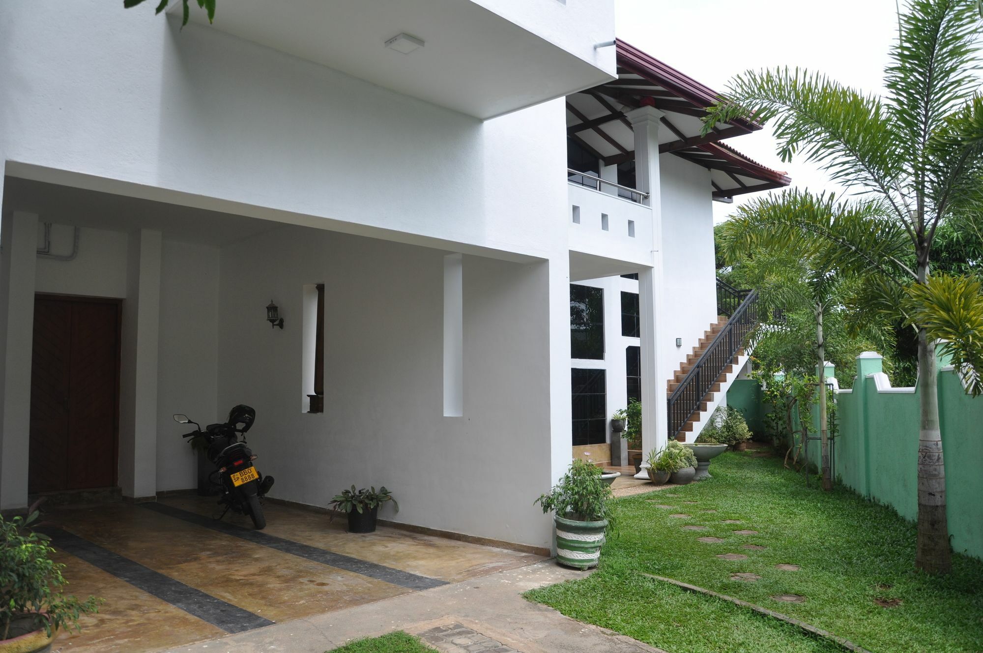 Shakuna Villa Хіккадува Екстер'єр фото
